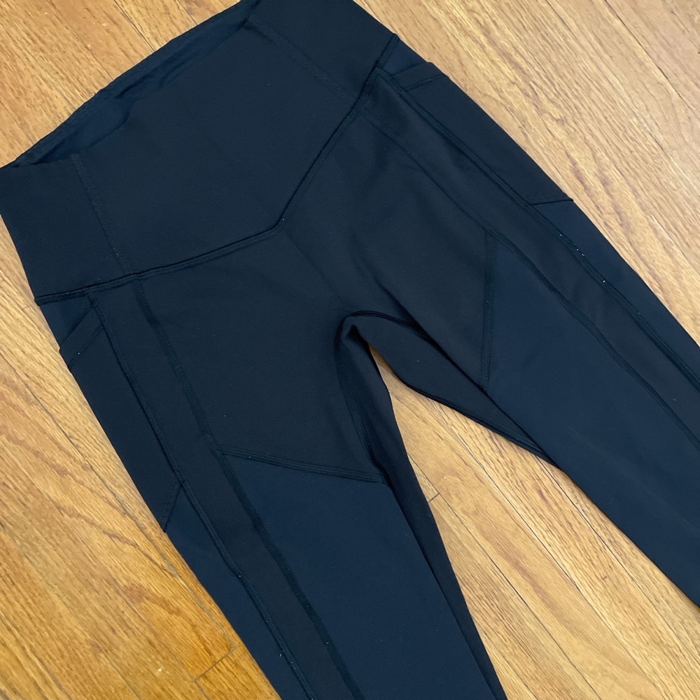 Black Lululemon High Waist Leggings Size 6